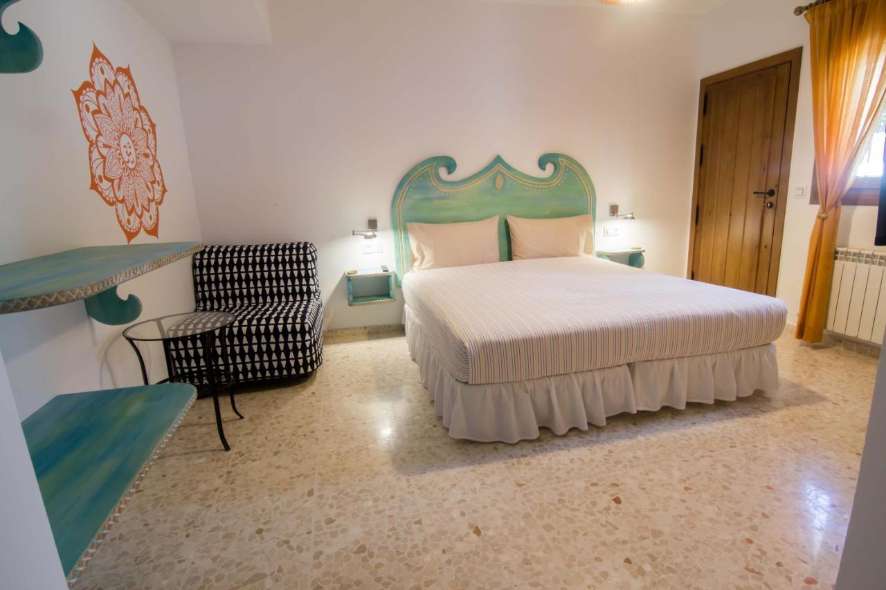 Hostal Casa Arco Iris Los Canos De Meca Extérieur photo