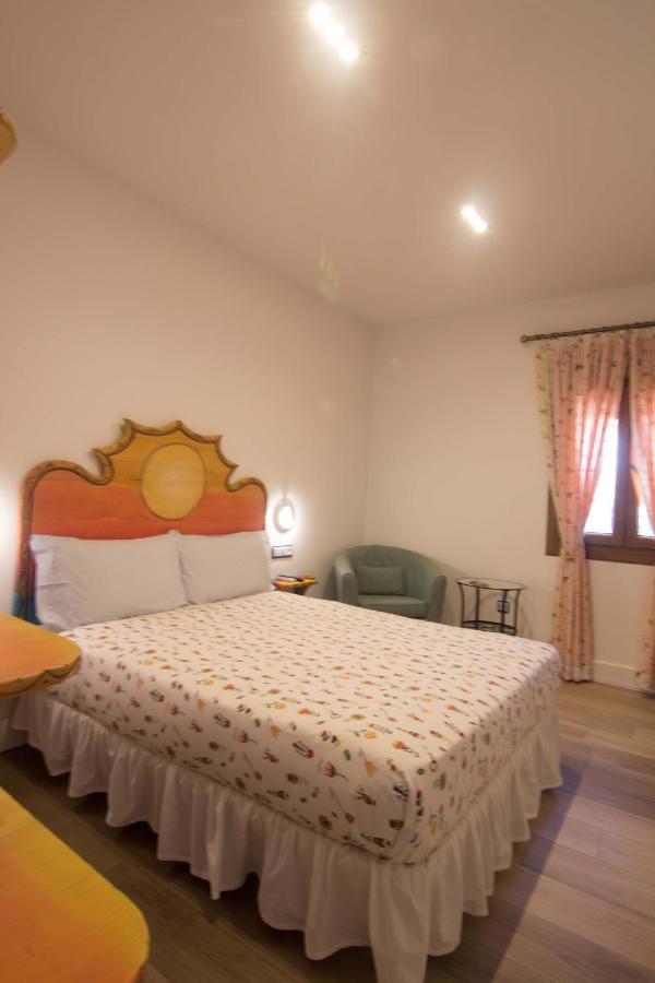 Hostal Casa Arco Iris Los Canos De Meca Extérieur photo