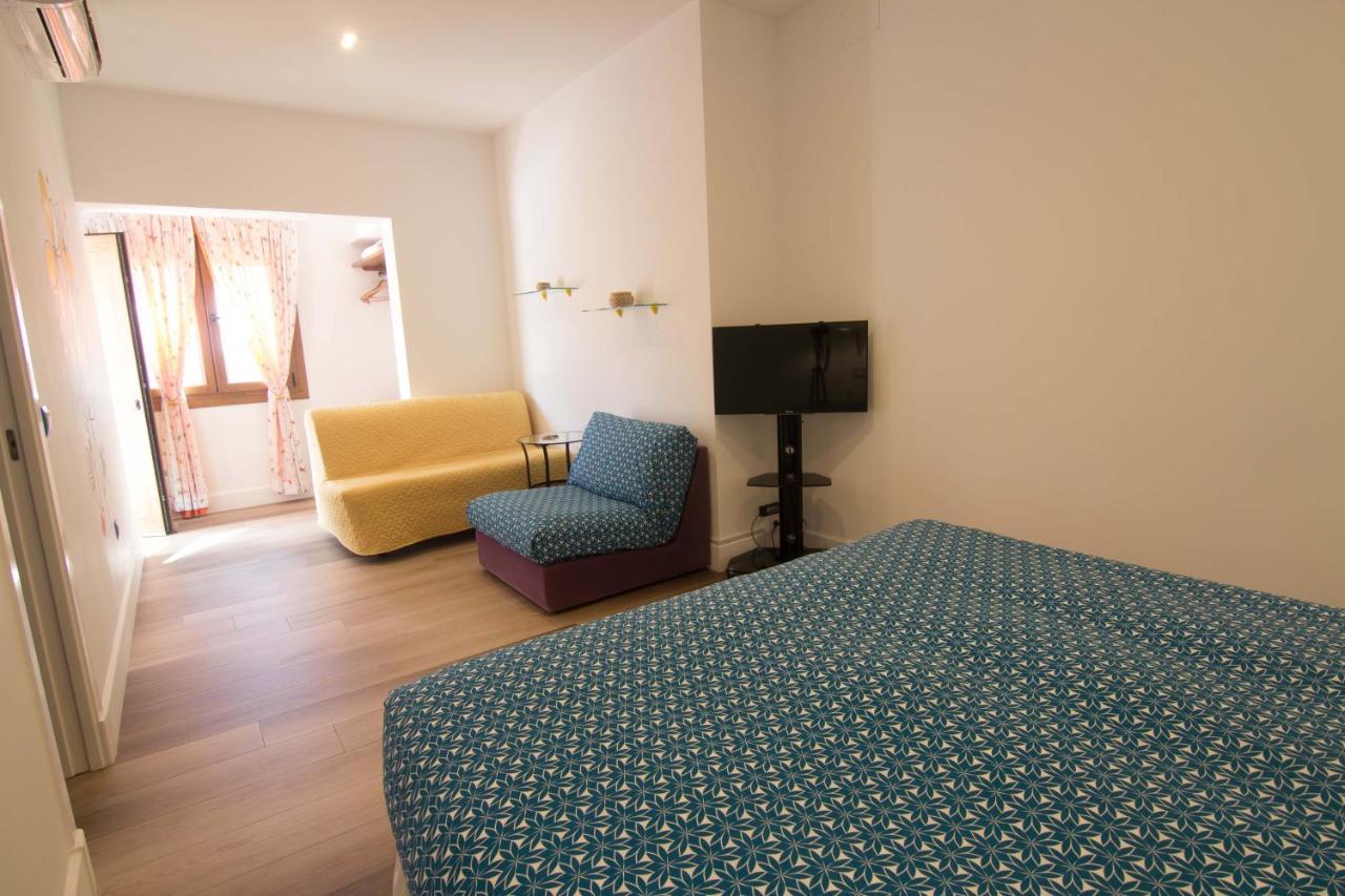 Hostal Casa Arco Iris Los Canos De Meca Extérieur photo