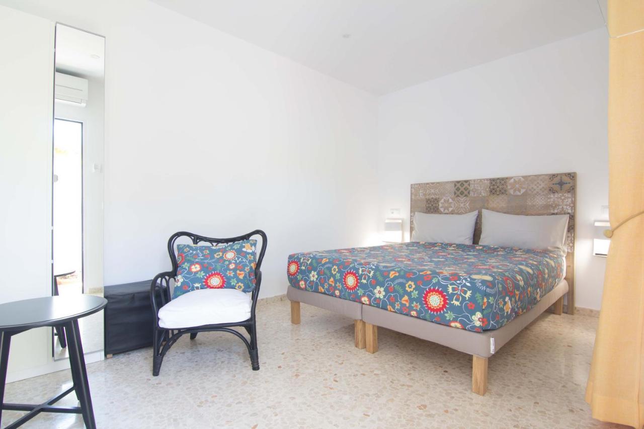 Hostal Casa Arco Iris Los Canos De Meca Extérieur photo